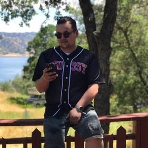 Meet your Posher, Dakota